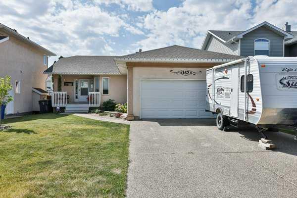 Picture of 162 Heritage Place W, Lethbridge Real Estate Listing