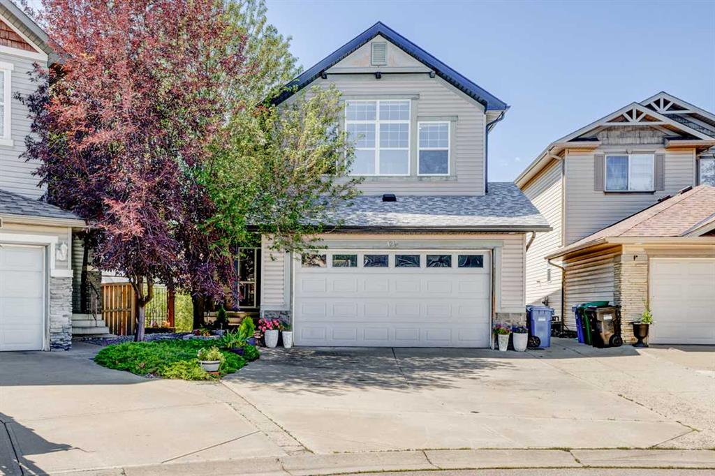 Picture of 129 Pantego Bay NW, Calgary Real Estate Listing