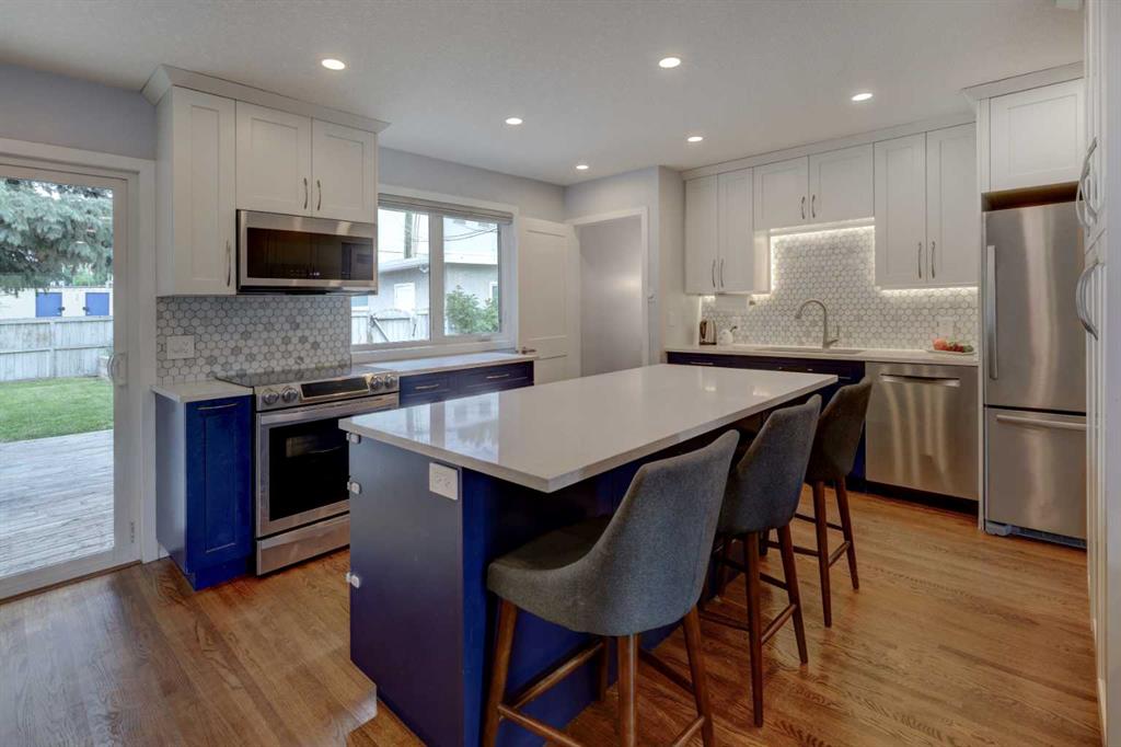 Picture of 3803 19 Street NW, Calgary Real Estate Listing