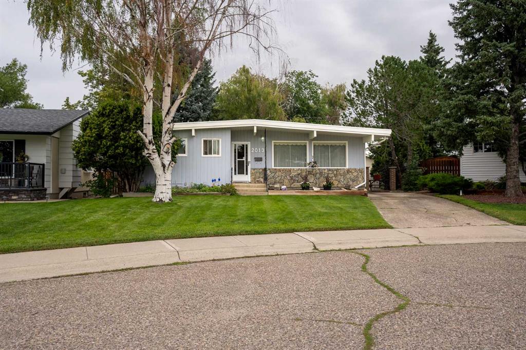 Picture of 2013 23 Avenue S, Lethbridge Real Estate Listing