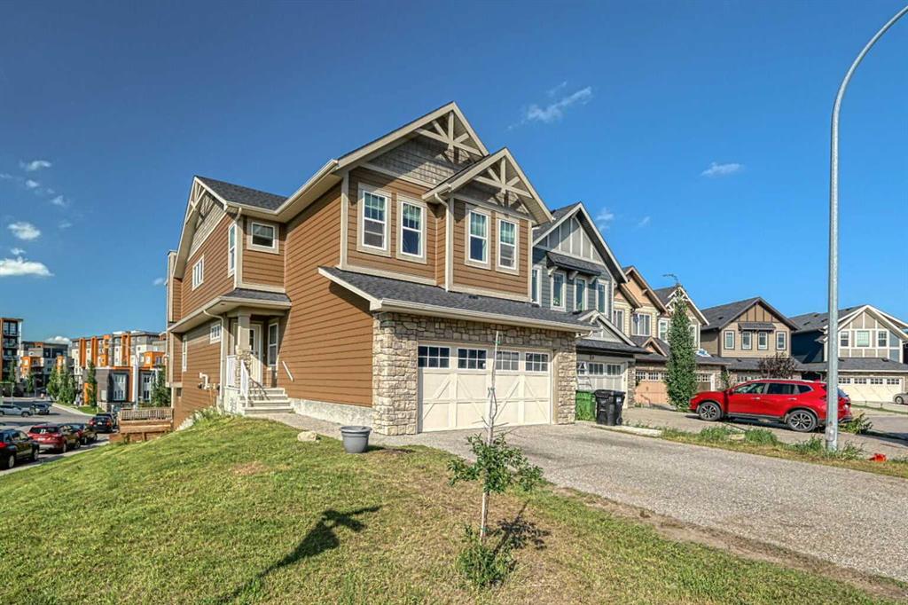 Picture of 4 Kincora Mews NW, Calgary Real Estate Listing