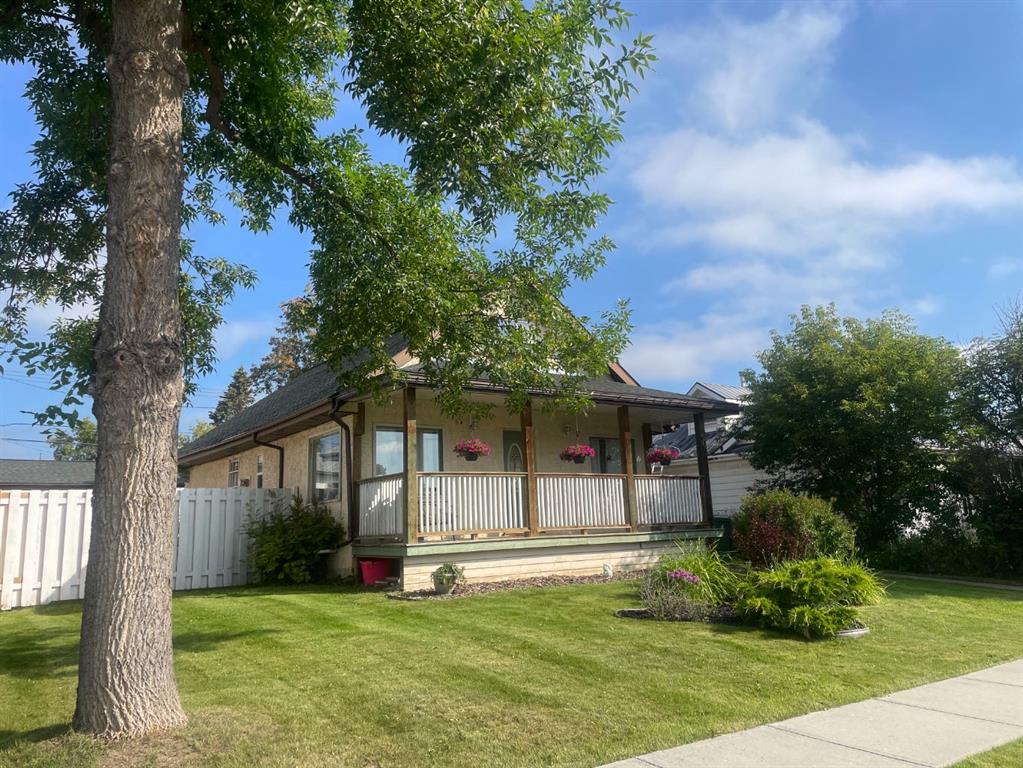 Picture of 4614 5 Avenue  , Edson Real Estate Listing