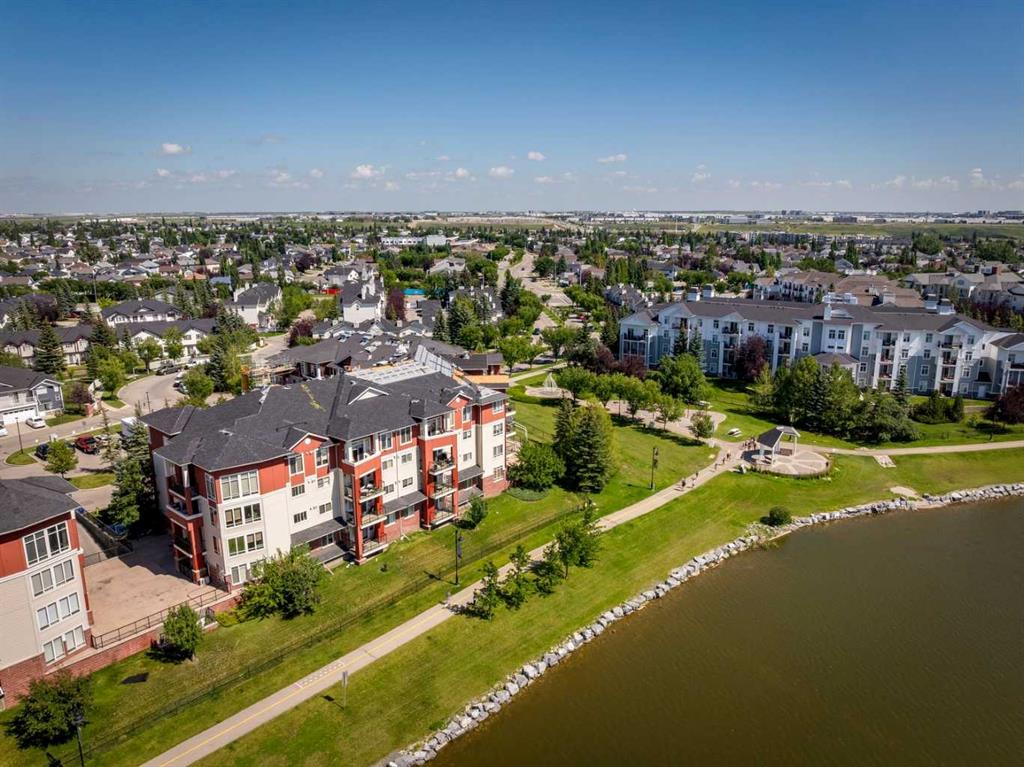 Picture of 314, 162 Country Village Circle NE, Calgary Real Estate Listing
