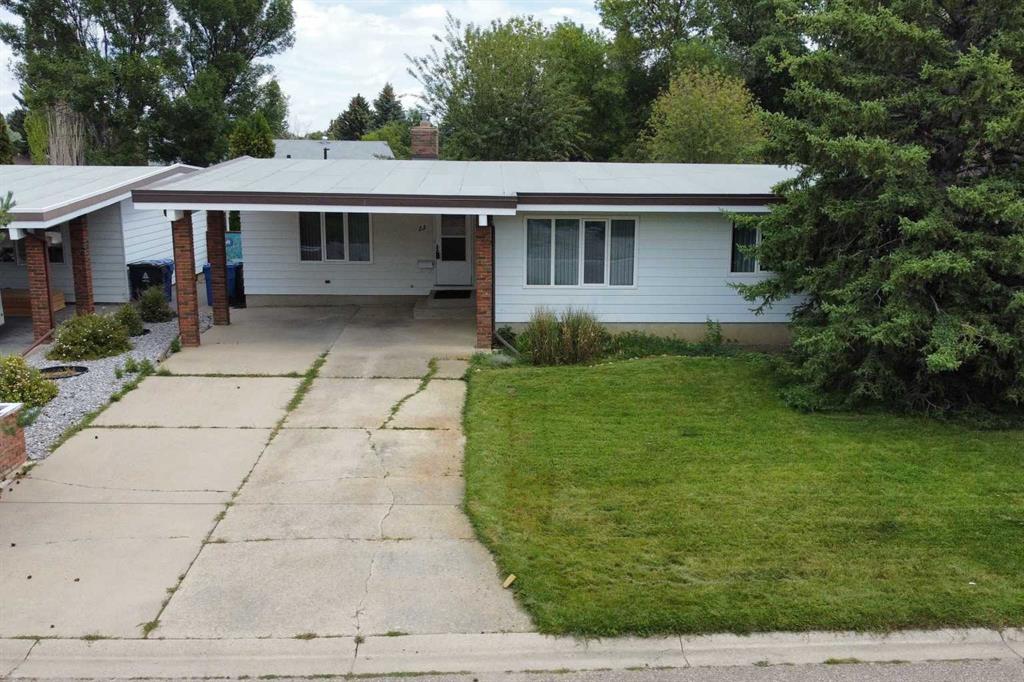 Picture of 13 Loyola Place W, Lethbridge Real Estate Listing
