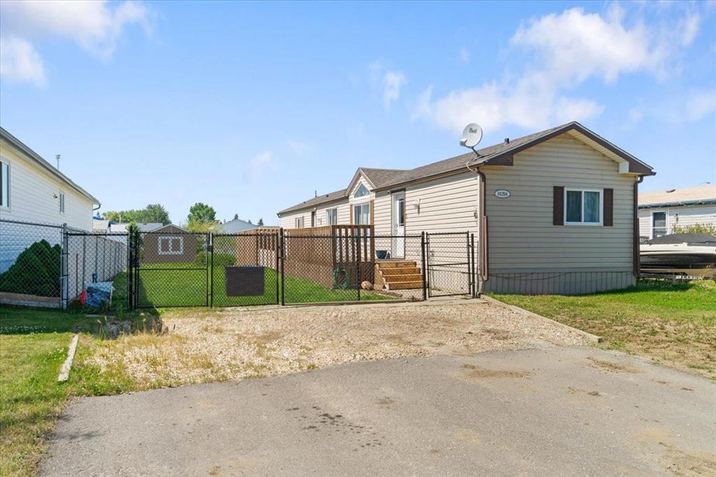 Picture of 10204 95 Street , Clairmont Real Estate Listing