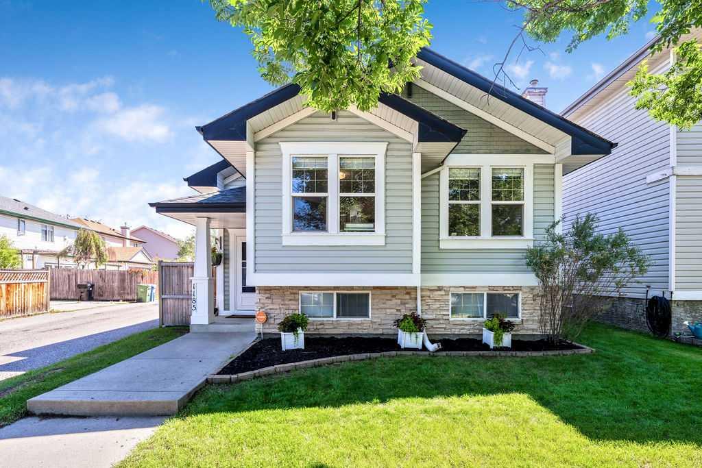Picture of 1185 Prestwick Circle SE, Calgary Real Estate Listing