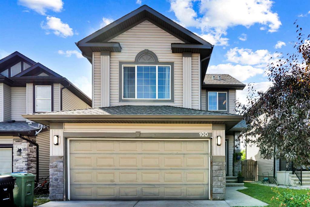 Picture of 100 Cranberry Circle SE, Calgary Real Estate Listing