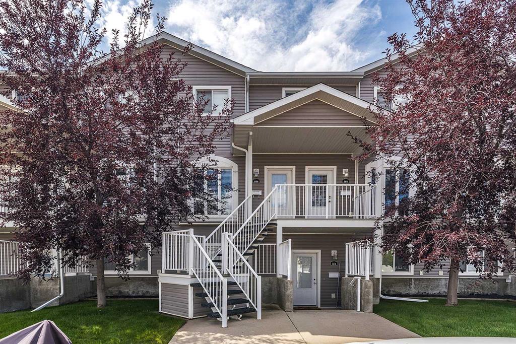 Picture of 166 Somerset Lane SE, Medicine Hat Real Estate Listing
