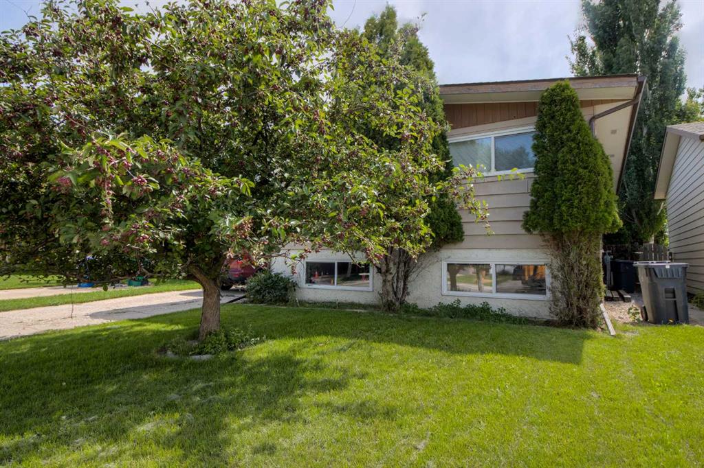 Picture of 7 Cayuga Place W, Lethbridge Real Estate Listing