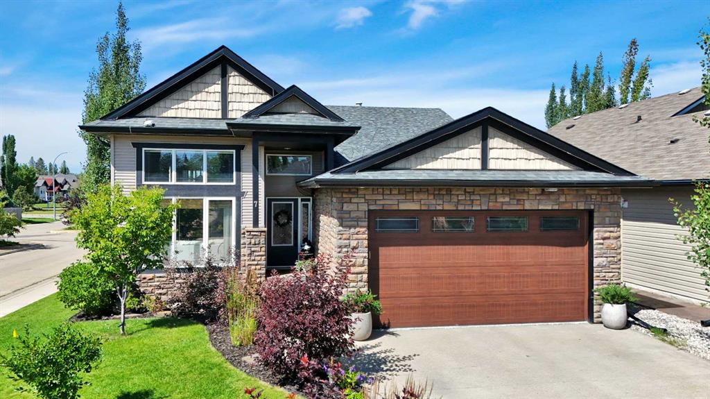 Picture of 7 Woodrow Close , Red Deer Real Estate Listing