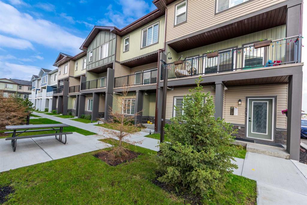 Picture of 503 Corner Meadows Square NE, Calgary Real Estate Listing