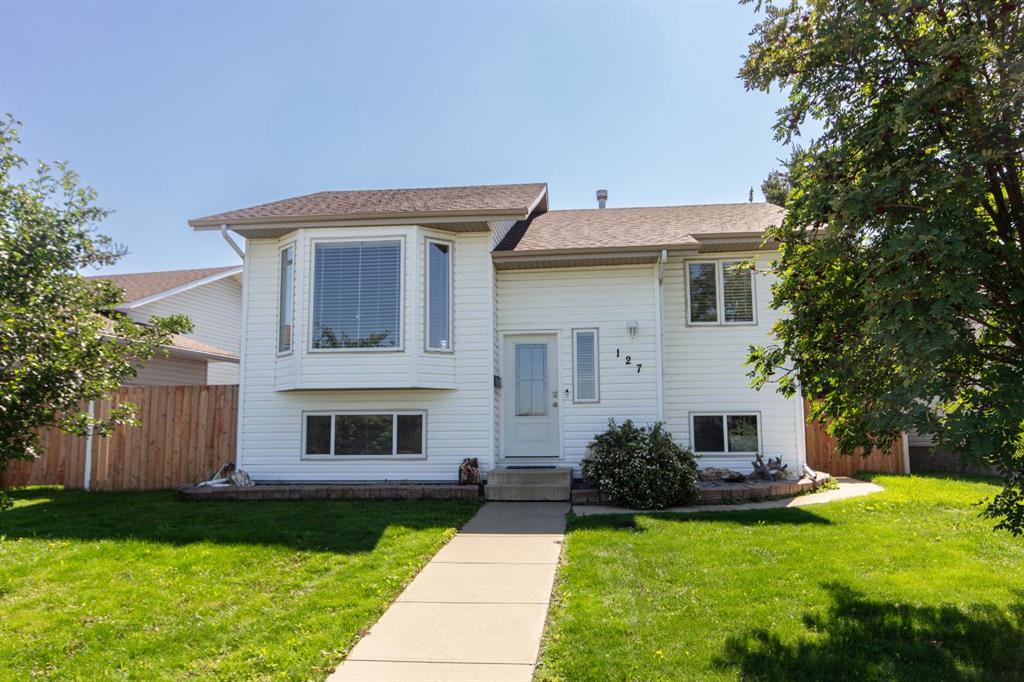 Picture of 127 Ellenwood Drive , Red Deer Real Estate Listing