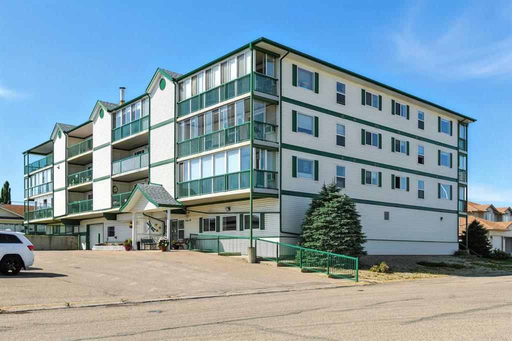 Picture of 401, 4319 49 Street , Innisfail Real Estate Listing