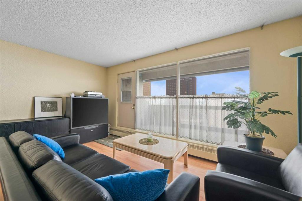 Picture of 1602, 221 6 Avenue SE, Calgary Real Estate Listing