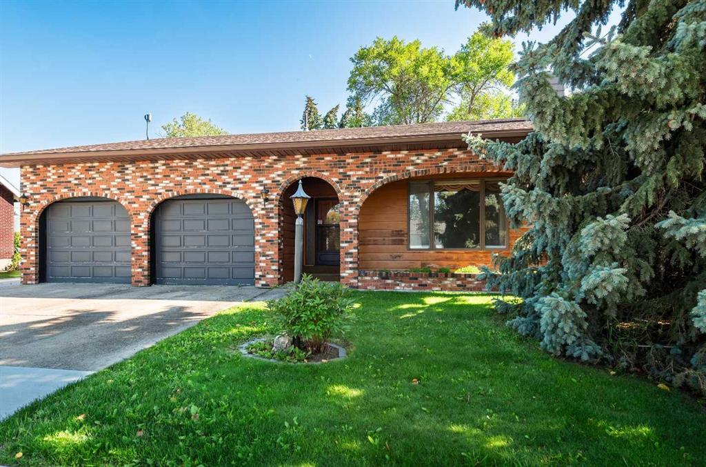 Picture of 729 1 Street NE, Three Hills Real Estate Listing