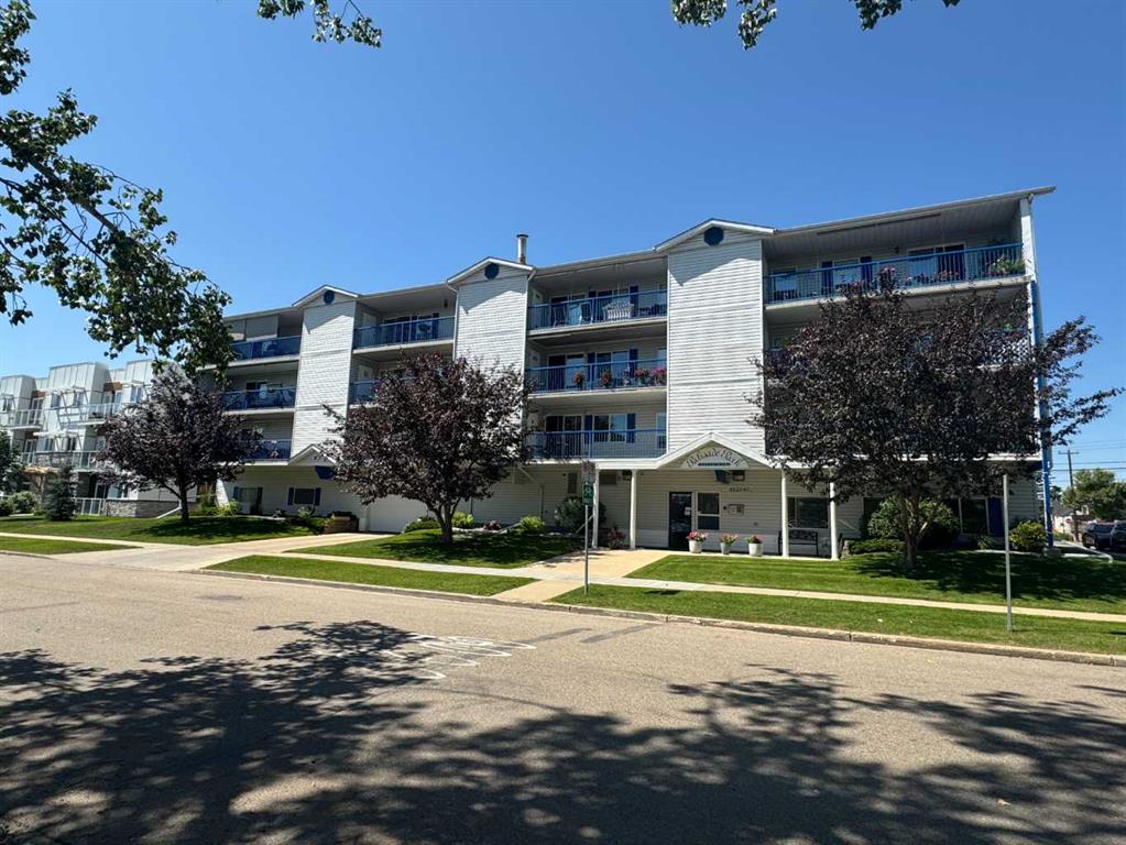 Picture of 202, 4522 47a Avenue , Red Deer Real Estate Listing