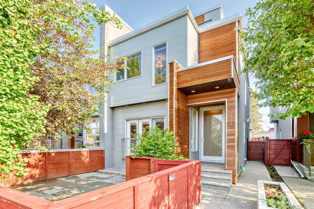 Picture of 2414 31 Avenue SW, Calgary Real Estate Listing