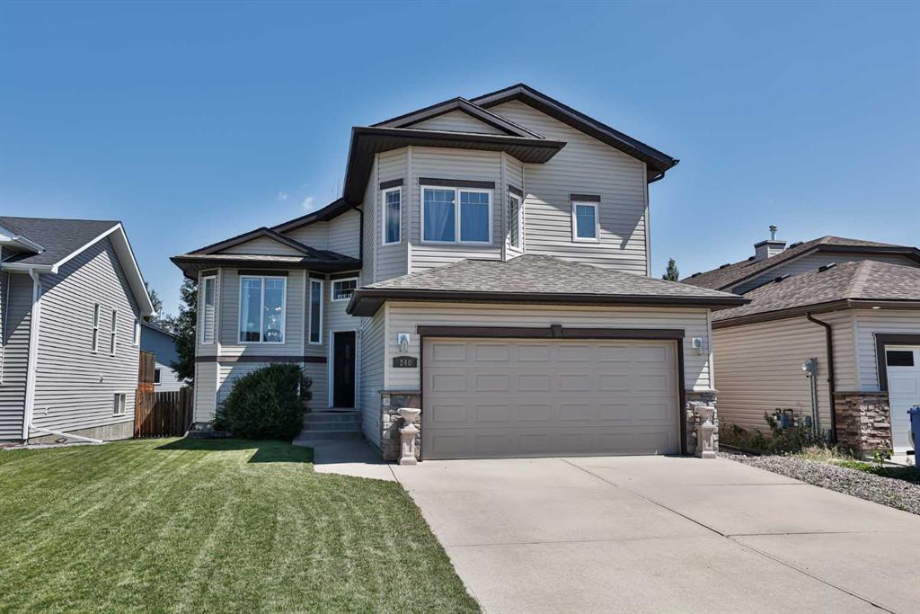 Picture of 240 Squamish Court W, Lethbridge Real Estate Listing