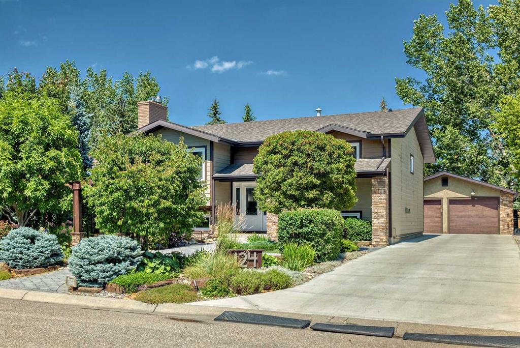 Picture of 124 Oakcliffe Place SW, Calgary Real Estate Listing