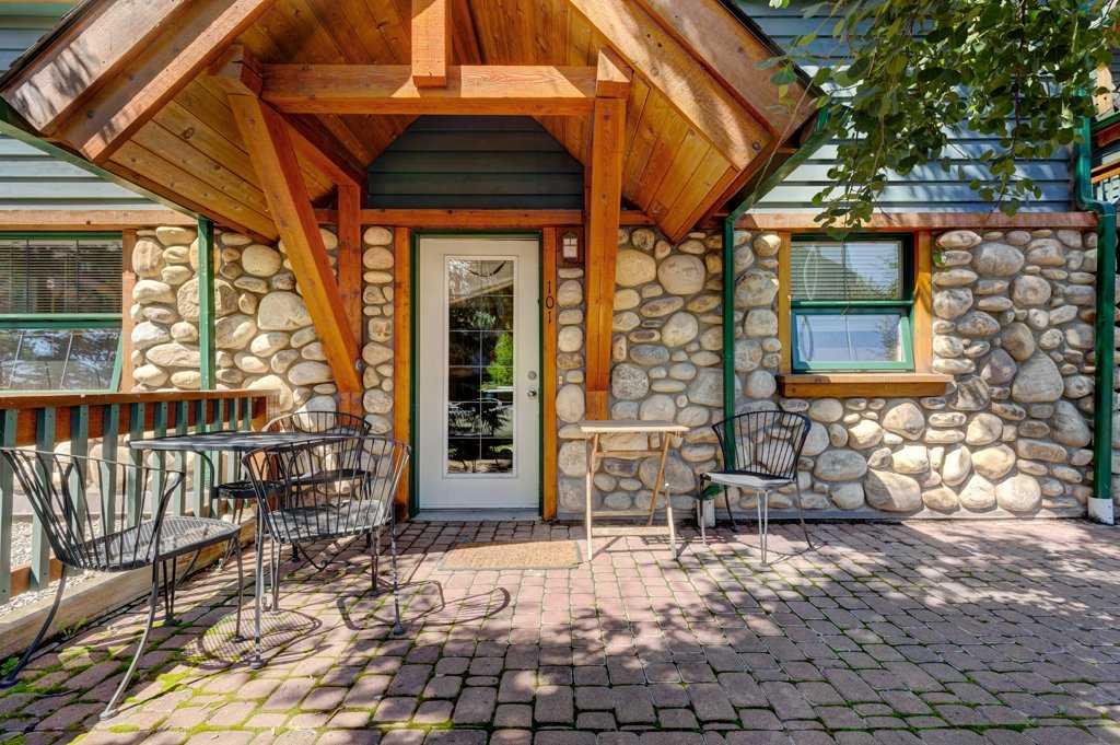 Picture of 101, 347 Marten Street , Banff Real Estate Listing