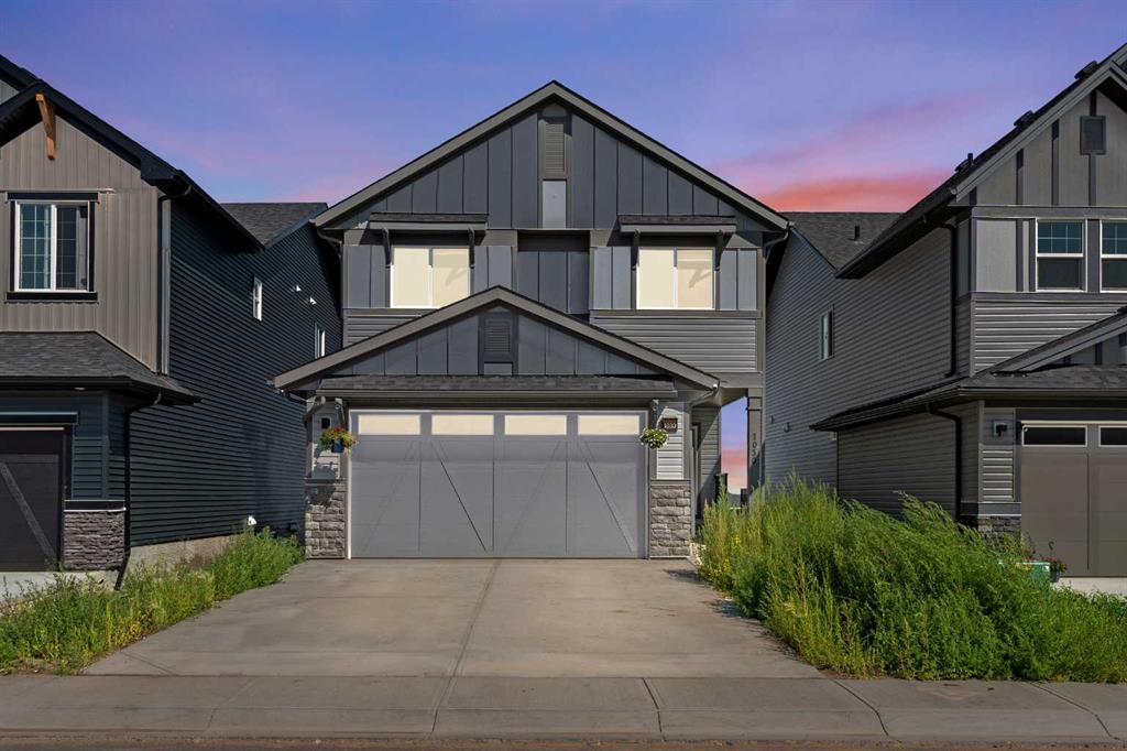 Picture of 1030 Fowler Road SW, Airdrie Real Estate Listing