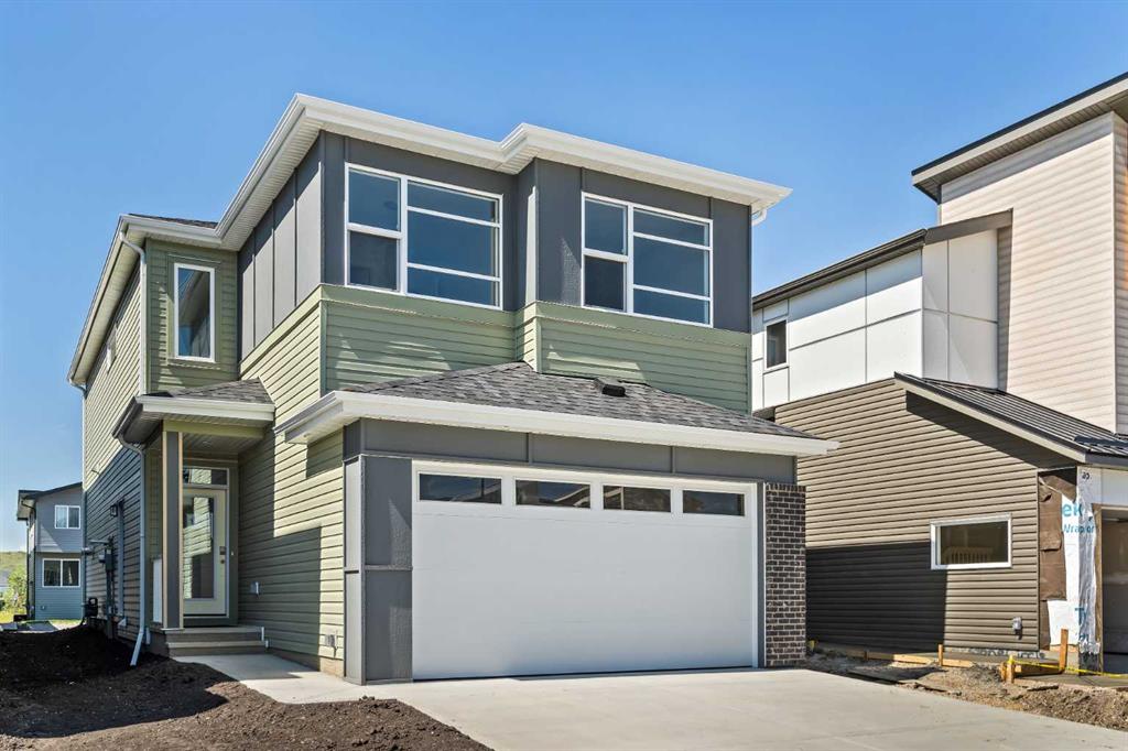 Picture of 136 Creekstone Circle SW, Calgary Real Estate Listing