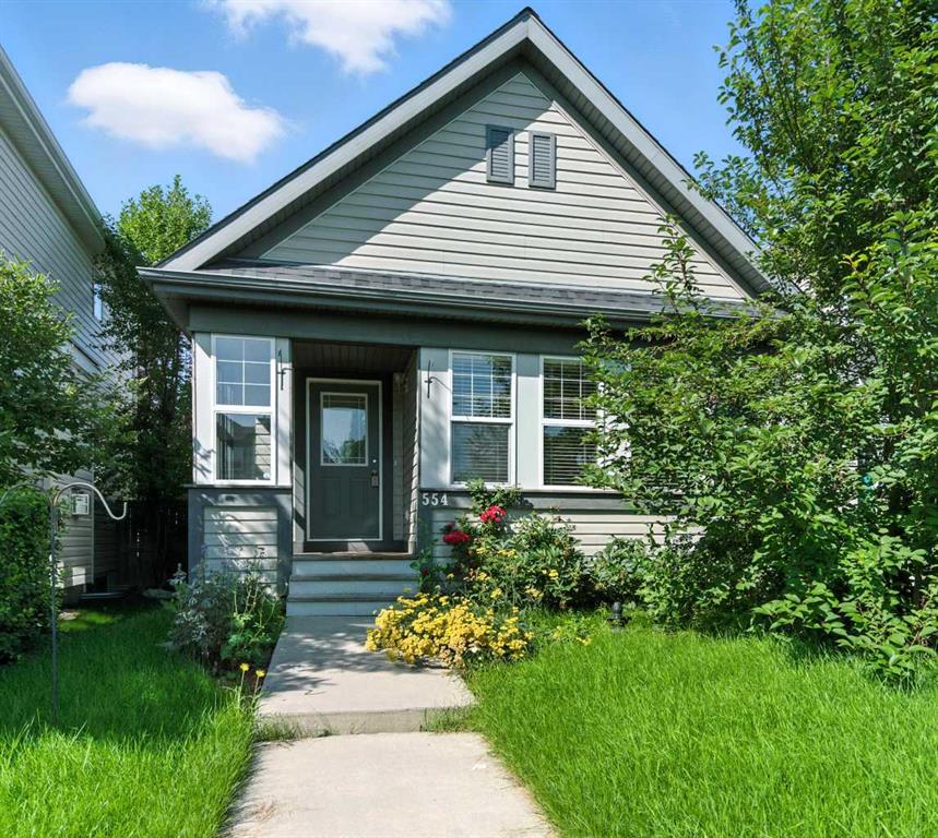 Picture of 554 Evermeadow Road SW, Calgary Real Estate Listing