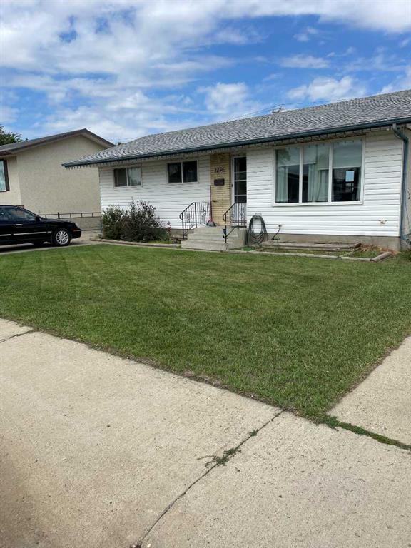 Picture of 1286 Crockford Crescent NW, Medicine Hat Real Estate Listing