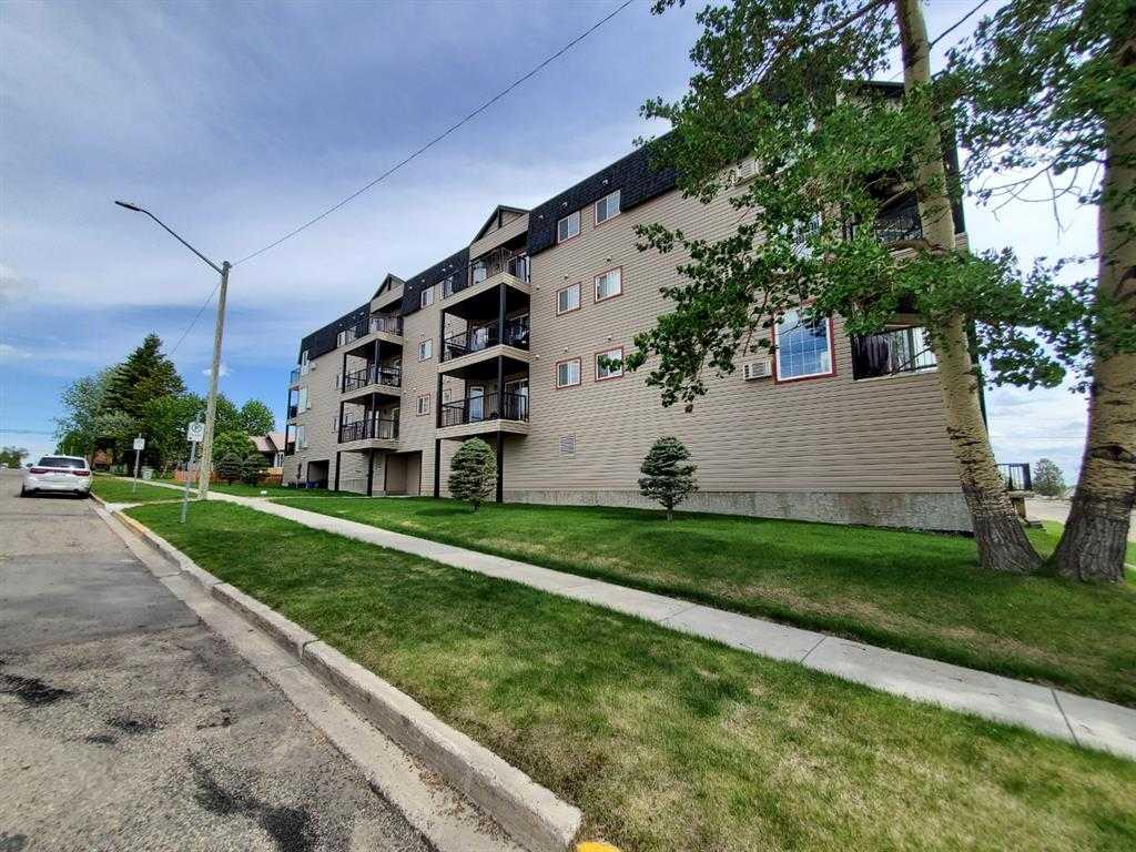 Picture of 101, 5037 7 AVENUE  , Edson Real Estate Listing