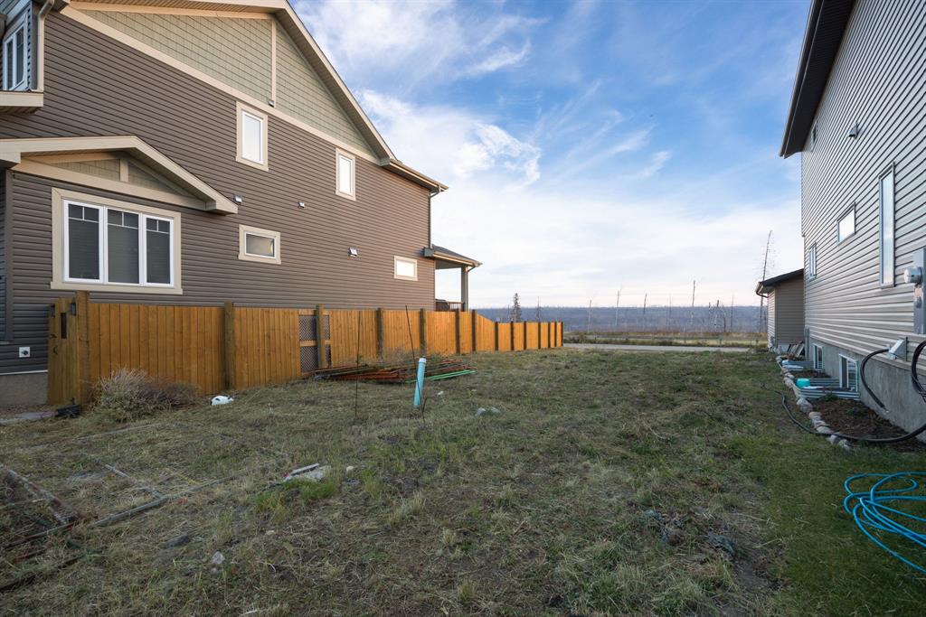 Picture of 652 Athabasca Avenue , Fort McMurray Real Estate Listing