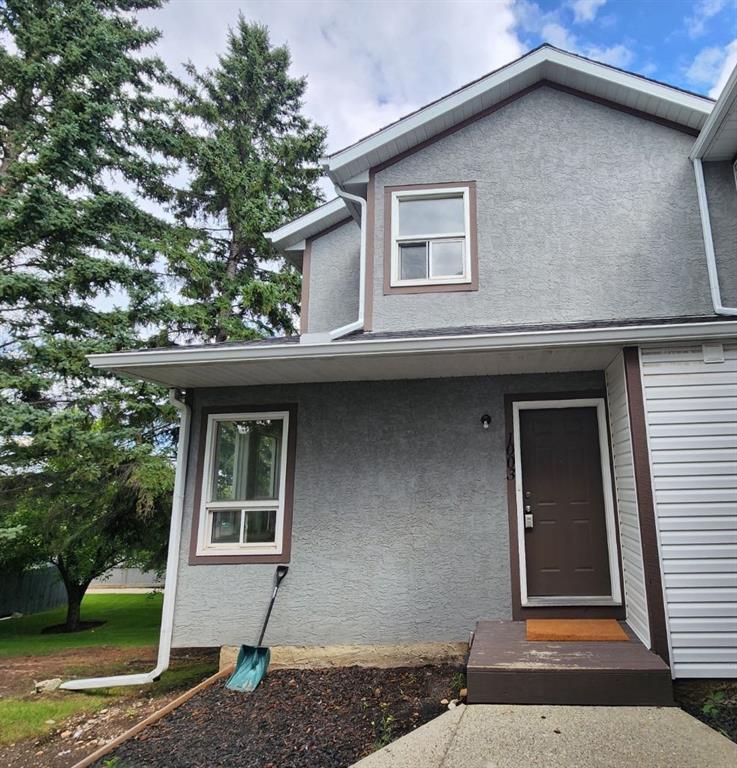 Picture of 1003 Signal Hill Green SW, Calgary Real Estate Listing