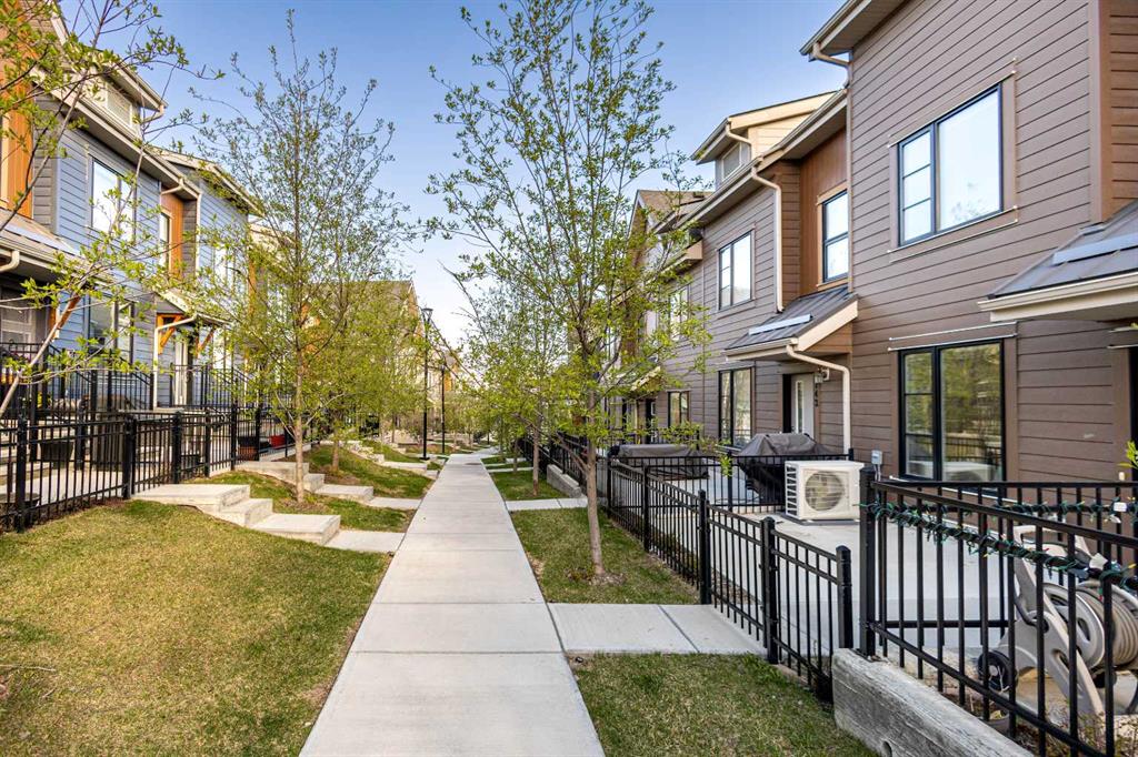 Picture of 144 Livingston Common NE, Calgary Real Estate Listing