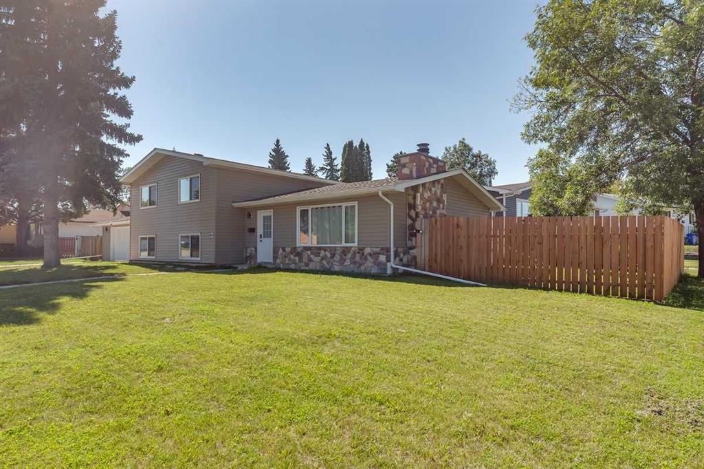 Picture of 104 Oak Drive , Wetaskiwin Real Estate Listing