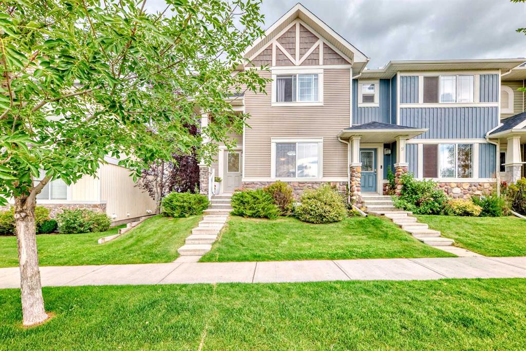 Picture of 11 Kings Heights Drive SE, Airdrie Real Estate Listing