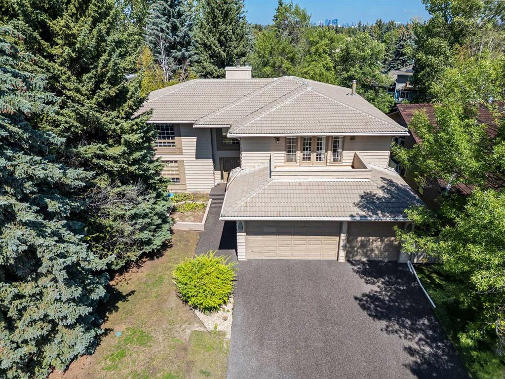 Picture of 279 Canterville Drive SW, Calgary Real Estate Listing
