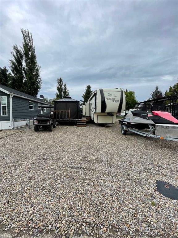 Picture of 143 Cormorant Crescent , Rural Vulcan County Real Estate Listing