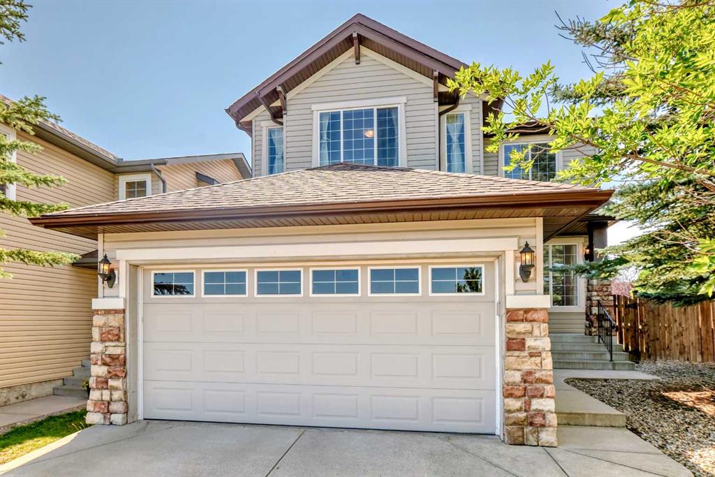 Picture of 77 Eversyde Close SW, Calgary Real Estate Listing