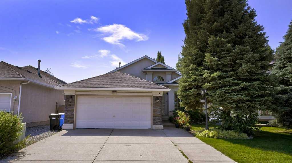 Picture of 164 Douglasview Road SE, Calgary Real Estate Listing