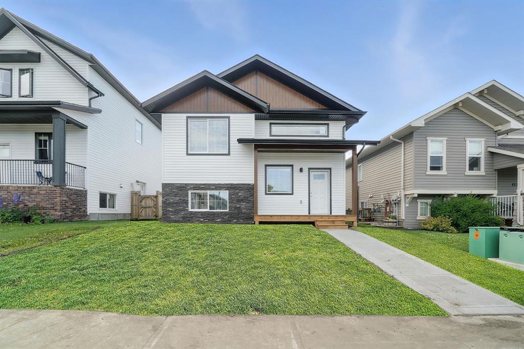Picture of 84 Reynolds Road , Sylvan Lake Real Estate Listing