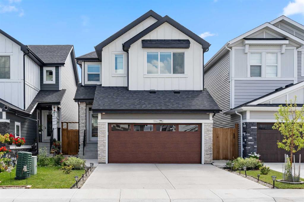 Picture of 194 Creekstone Way SW, Calgary Real Estate Listing