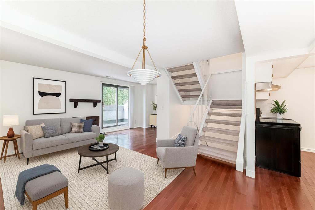 Picture of 306, 2520 Palliser Drive SW, Calgary Real Estate Listing