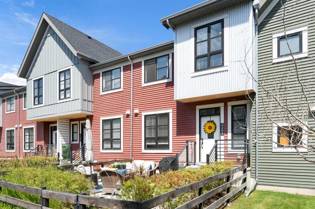 Picture of 4209, 100 Walgrove Court SE, Calgary Real Estate Listing