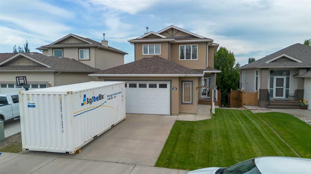 Picture of 67 Jessie Robinson Close N, Lethbridge Real Estate Listing