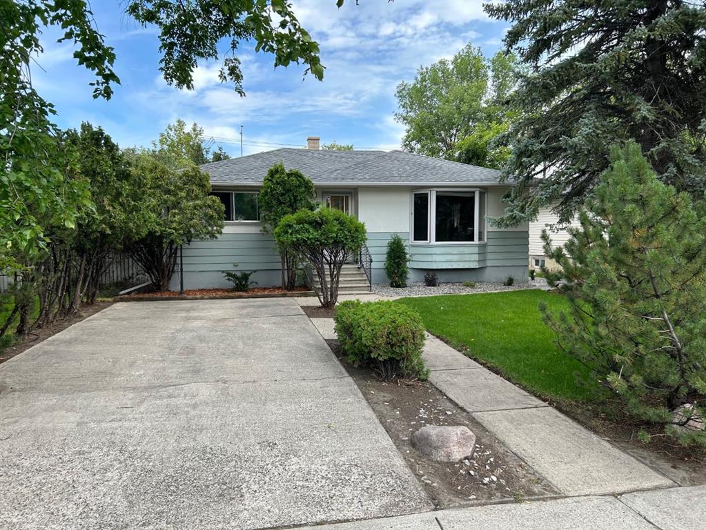 Picture of 208 23 Street S, Lethbridge Real Estate Listing