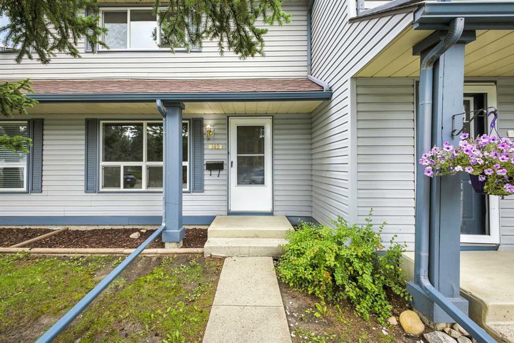 Picture of 142 Woodmont Terrace SW, Calgary Real Estate Listing