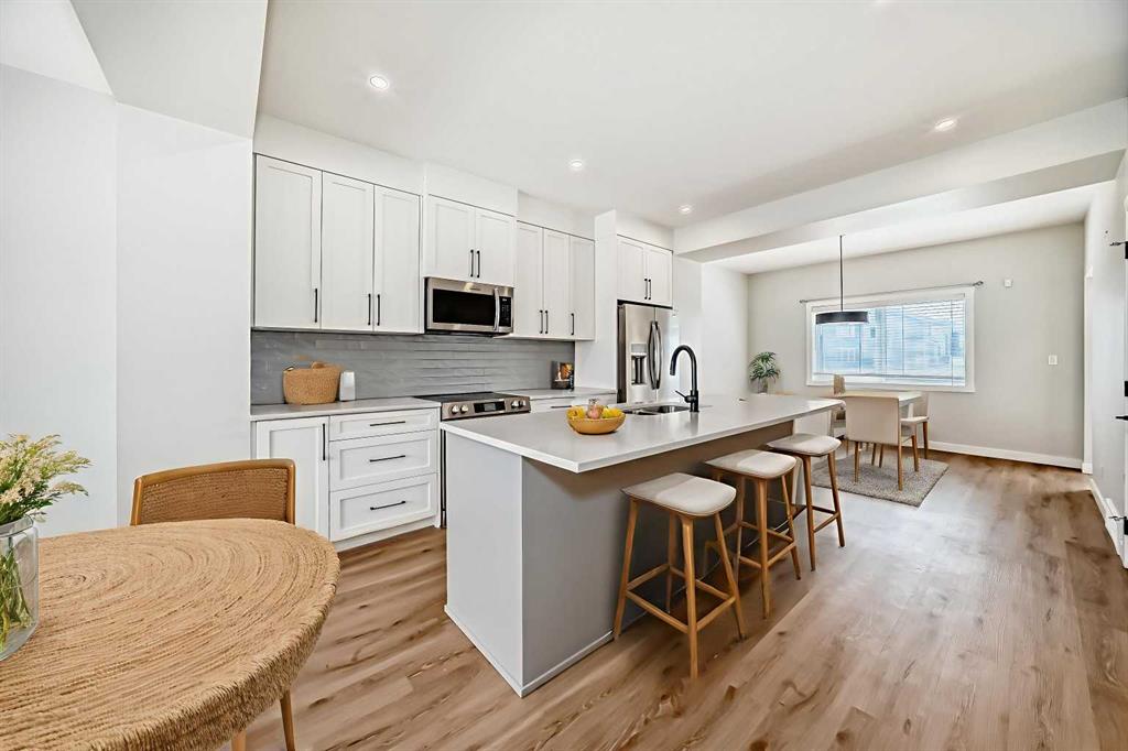 Picture of 41 River Heights Drive , Cochrane Real Estate Listing