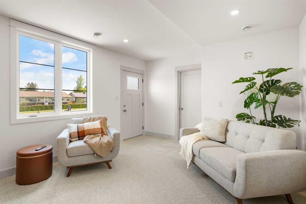 Picture of 1, 5042 48 Street , Rocky Mountain House Real Estate Listing