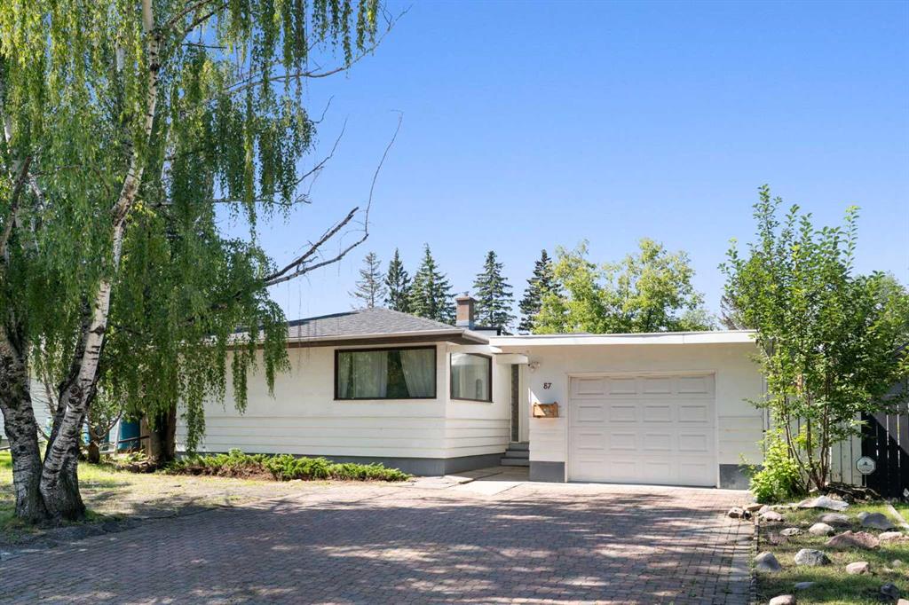 Picture of 87 Hillgrove Drive SW, Calgary Real Estate Listing
