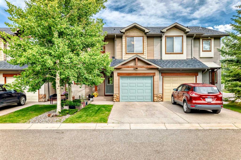 Picture of 204, 413 River Avenue , Cochrane Real Estate Listing