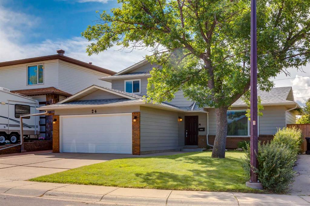 Picture of 24 Berkley Place NW, Calgary Real Estate Listing